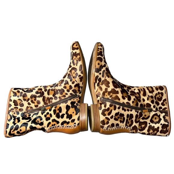 B MAKOWSKY Leopard print calf hair booties size 8.5 - Picture 7 of 14